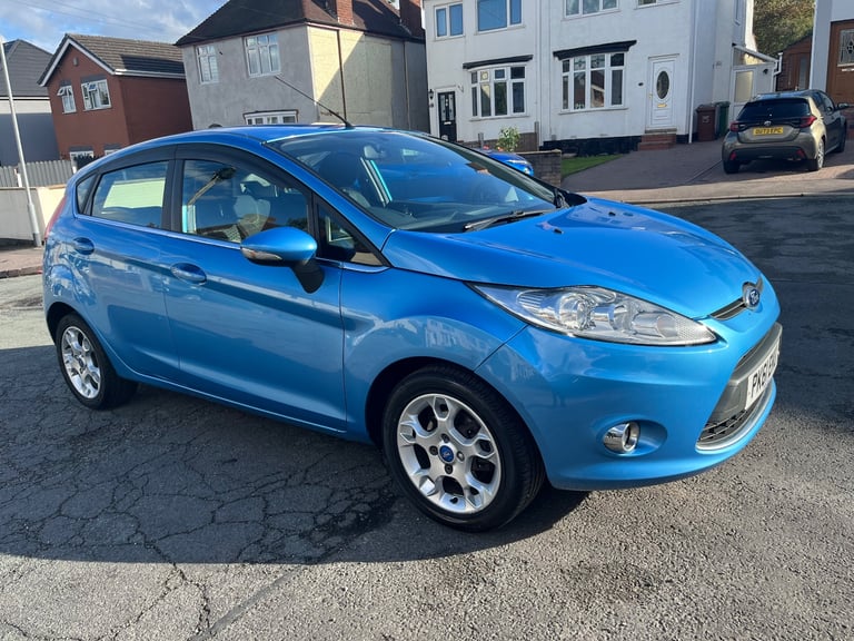 Ford, FIESTA, Hatchback, 2011, Manual, 1242 (cc), 5 doors