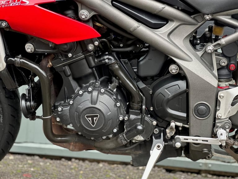 Stunning 2016/66 Triumph Speed Triple 1050 S Motorcycle