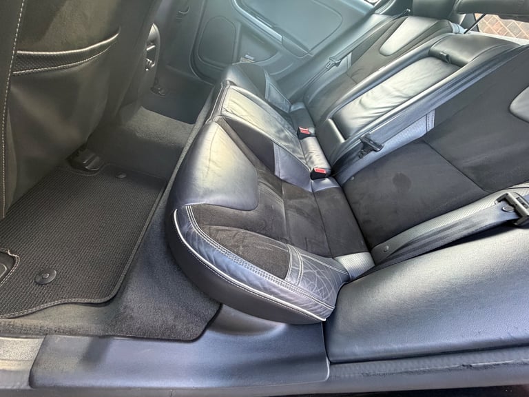 Volvo S60 R - Design Lux Nav D4