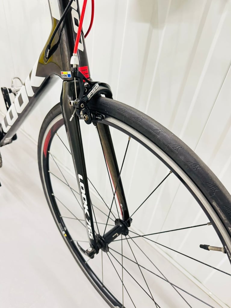 08 LOOK Size/XS Full Carbon 700c Wheels Super slaw Road Bike.