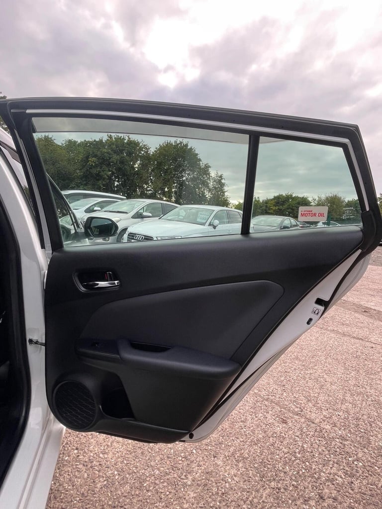 TOYOTA PRIUS 1.8 VVT-h Business Edition CVT Euro 6 (s/s) 5dr 2019