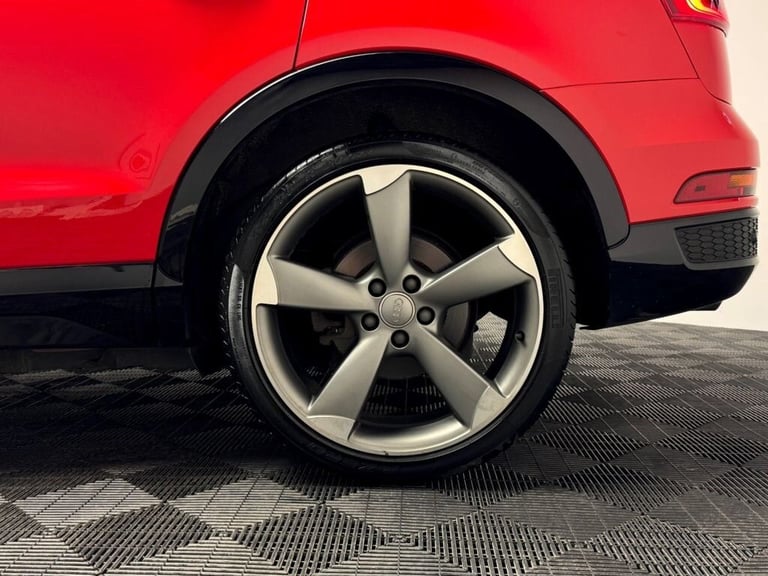 2018 Audi Q3 2.0 TFSI Black Edition SUV 5dr Petrol S Tronic quattro Euro 6 (s/s) (180 ps ESTATE P...