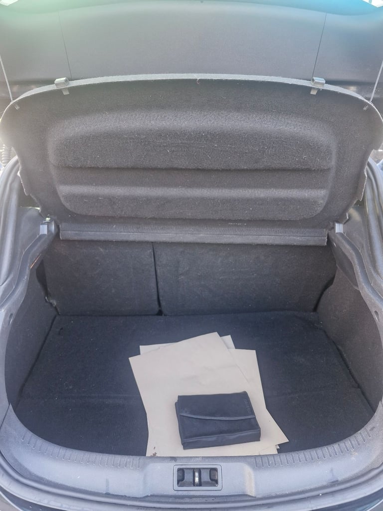 Renault, MEGANE, Coupe, 2011, Manual, 1870 (cc), 3 doors