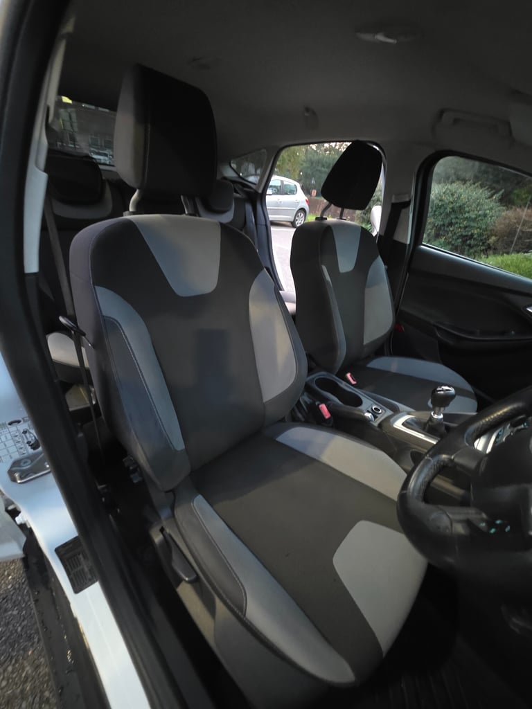 2011 Ford Focus 1.6 TDCi 115 Zetec 5dr HATCHBACK Diesel Manual