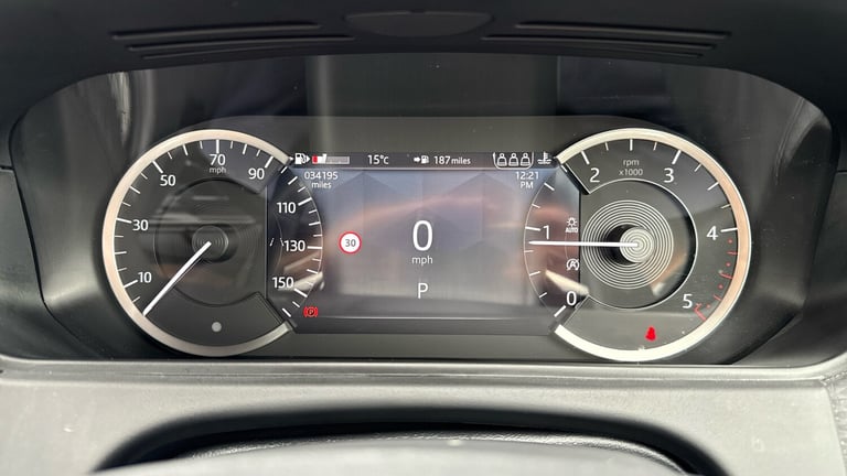 2022 Land Rover Range Rover Velar 2.0 D200 R-Dynamic SE 5dr Auto With Heated