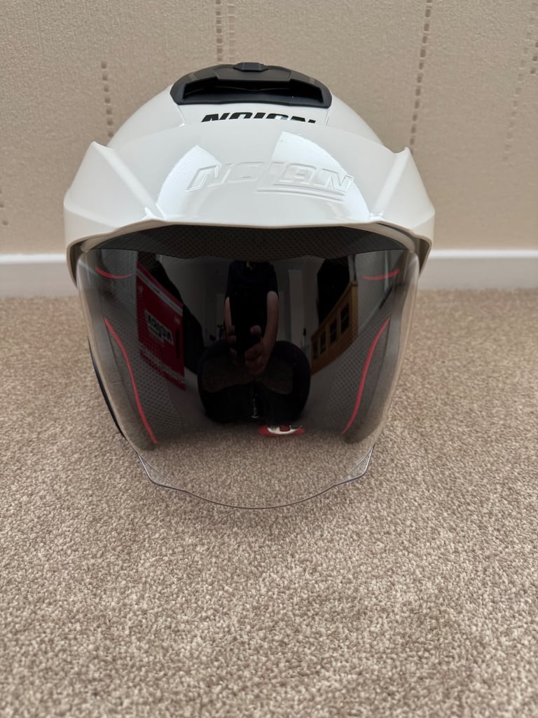 image for Nolan N40-5 Classic ECE 22.06 M-Com Helmet - Metal White - Medium