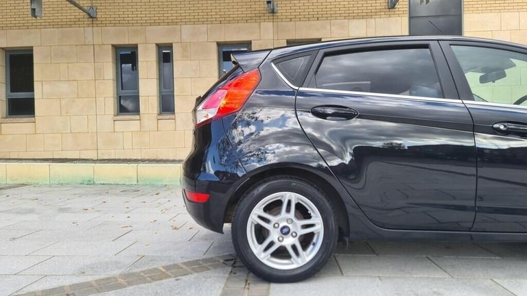 2013 Ford Fiesta 1.25 82 Zetec 5dr HATCHBACK Petrol Manual