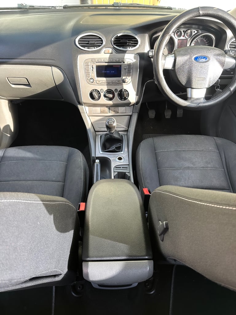 2011 Ford Focus 1.6 Tdci Diesel 12 Months Mot Full Service Good Condition Car