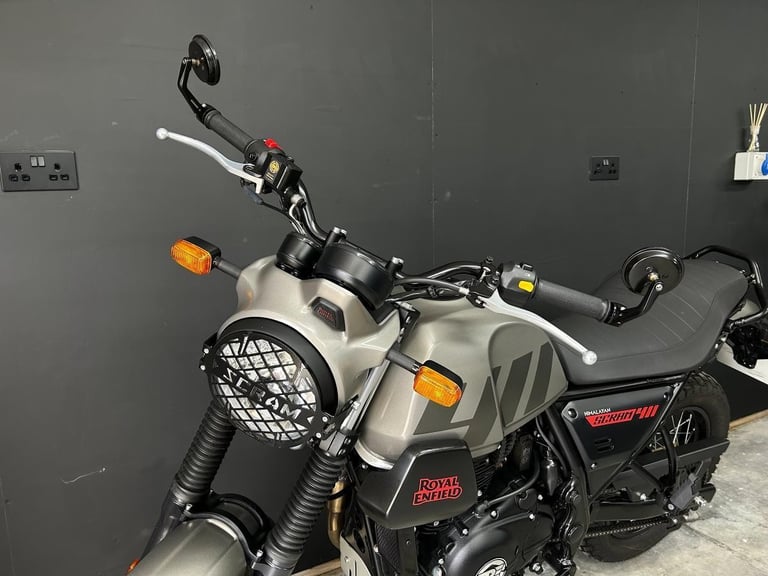 2023 23-PLATE ROYAL ENFIELD SCRAM 411 ** JUST 351 MILES FROM NEW **