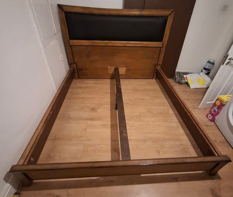 King Size Solid Oak Wooden Bed Frame (£120) (SAME DAY DELIVERY AVAILABLE)