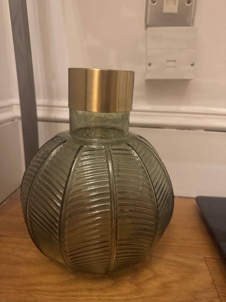 Green glass lampshade