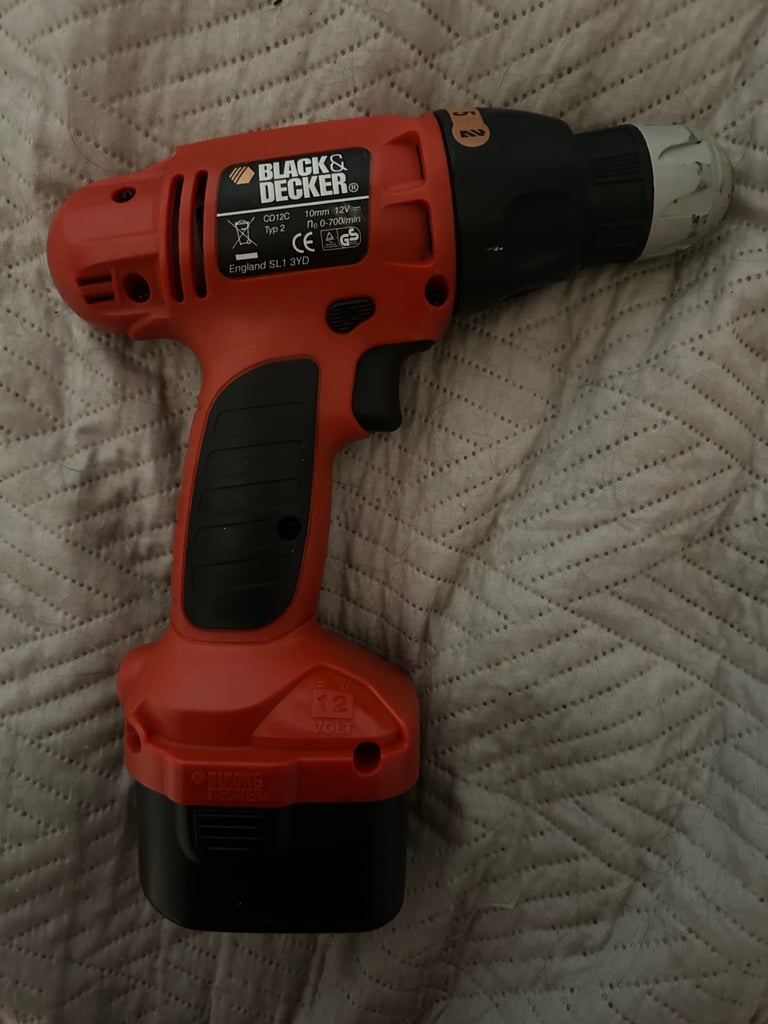 Black & Decker CD12C Cordless 12V Drill Driver with Battery 