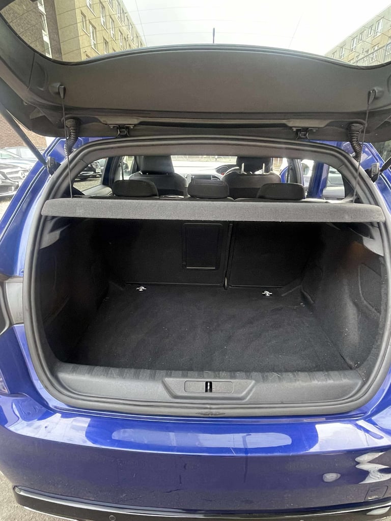 Peugeot, 308, Hatchback, 2016, Manual, 1199 (cc), 5 doors