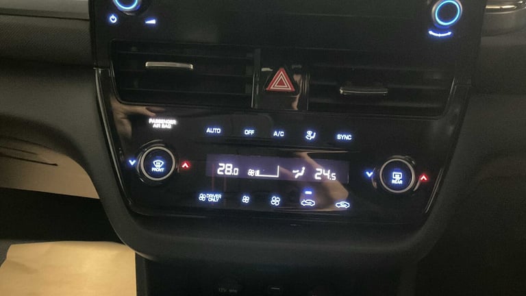 2022 Hyundai IONIQ 1.6 GDi Hybrid Premium SE 5dr DCT HATCHBACK PETROL/ELECTRIC Automatic