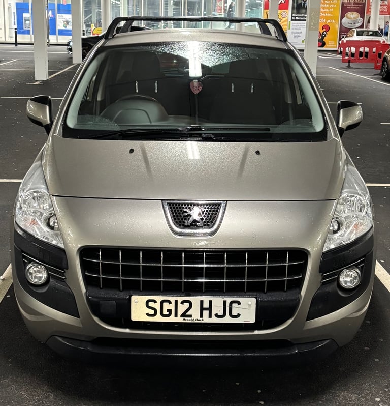 Peugeot, 3008, Hatchback, 2012, Manual, 1560 (cc), 5 doors