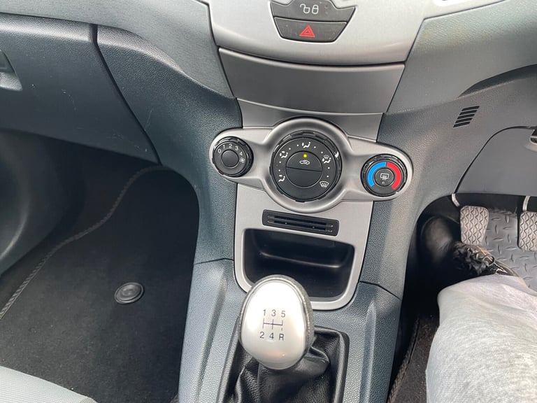 2010 Ford Fiesta 1.25 Style 3dr [82] HATCHBACK Petrol Manual