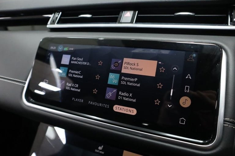 2021 71 LAND ROVER RANGE ROVER VELAR 2.0 D200 MHEV EDITION SUV 5DR DIESEL AUTO 4