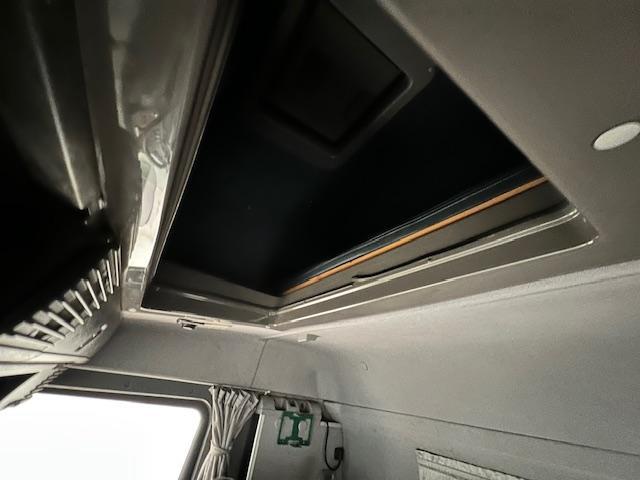 Scania P94 220 4x2 Sleeper Cab Box Van Manual