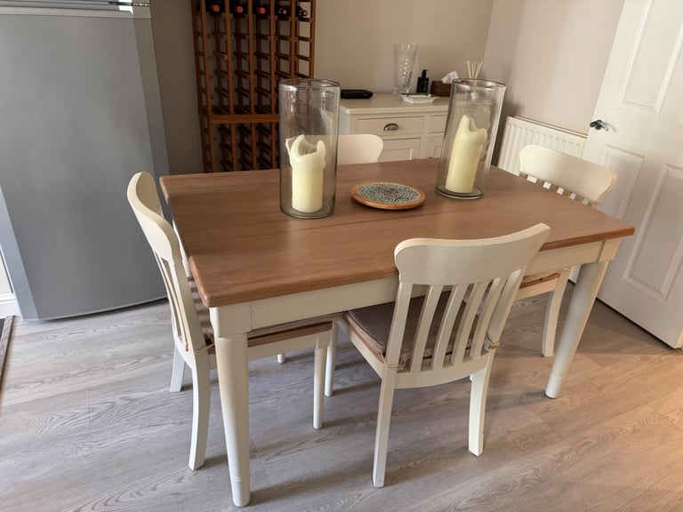 Dining Table and 4 chairs