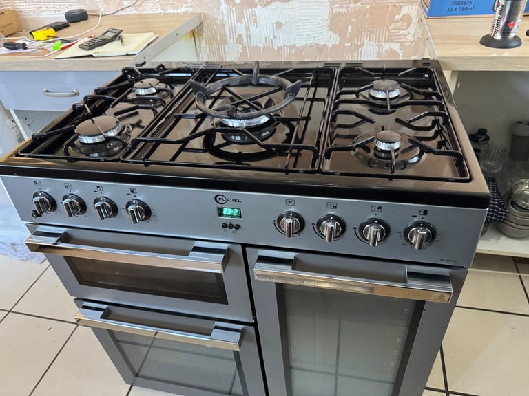 Duel fuel 900 wide range cooker  