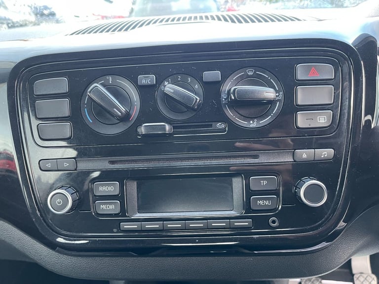 2014 Volkswagen up! 1.0 Move up! Euro 5 3dr HATCHBACK Petrol Manual