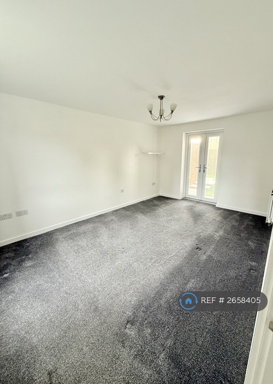 3 bedroom house in Rowantree Gardens, Redcar, TS10 (3 bed) (#2658405)