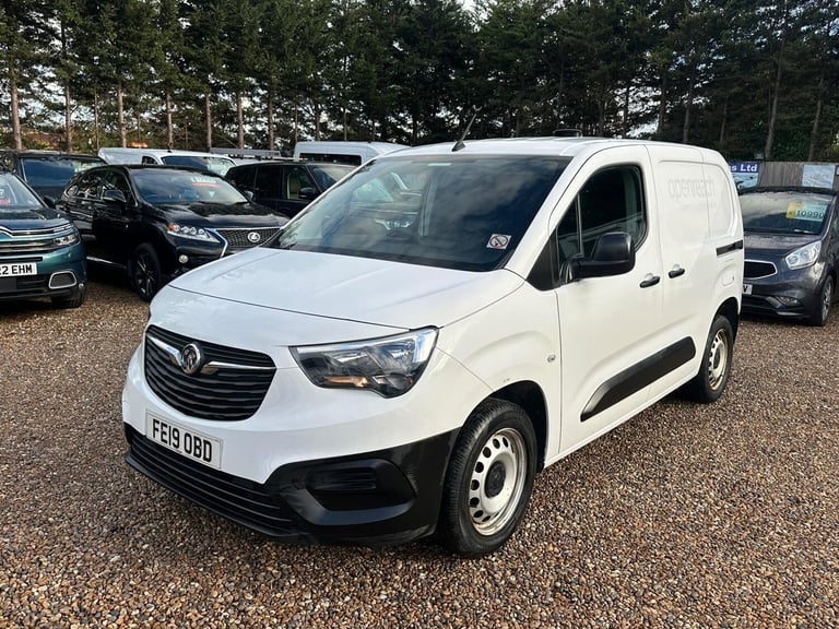 image for 2019 Vauxhall Combo 1.6 Turbo D 2300 Edition L1 H1 Euro 6 (s/s) 4dr PANEL VAN Diesel Manual