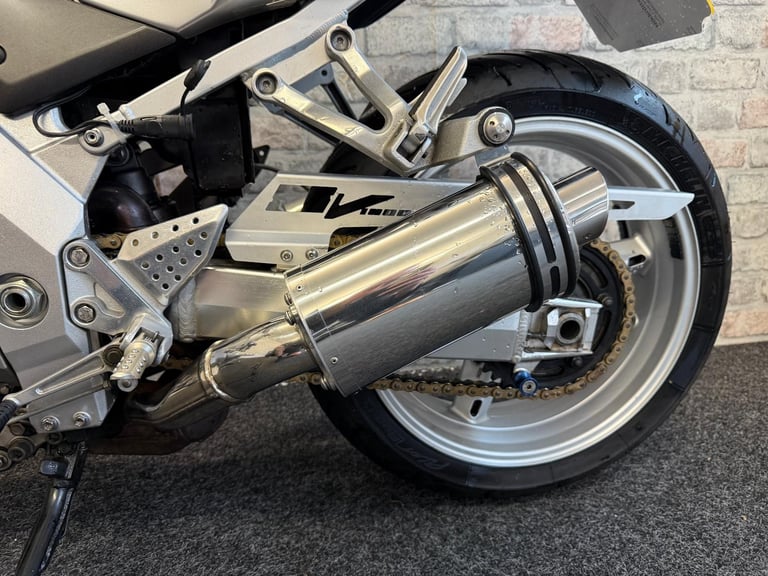 2003 Suzuki SV1000 Unfaired Naked - just 16k - 12 month mot -Stunning condition 