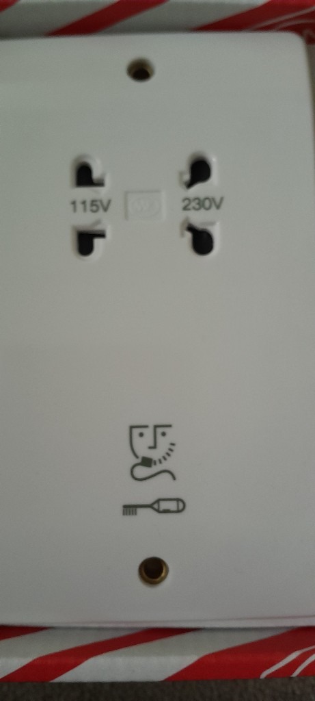 MK electrical shaving and toothbrush socket. 