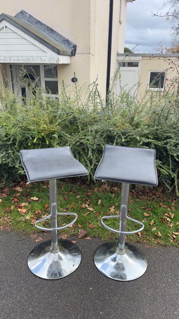 image for Black seat bar stools 