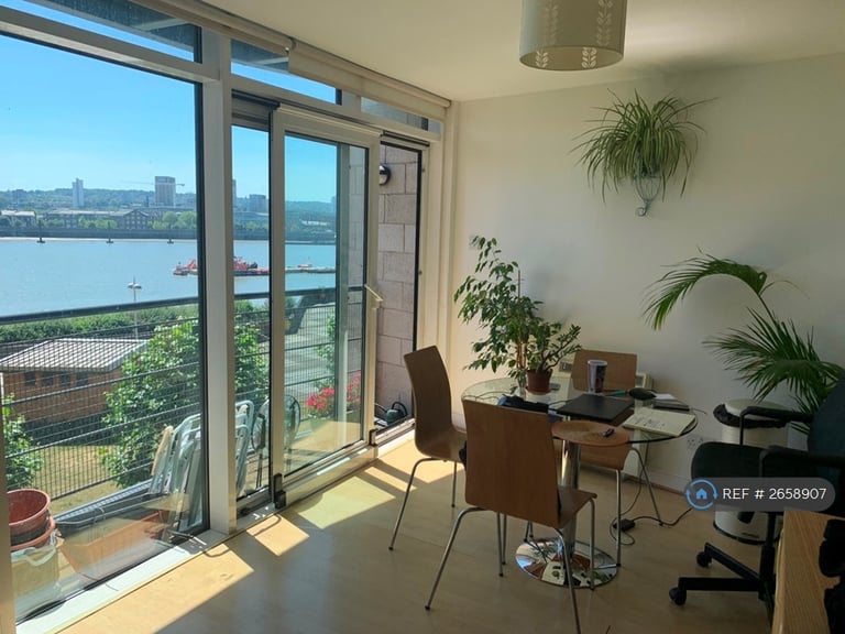 1 bedroom flat in Fishguard Way, London, E16 (1 bed) (#2658907)