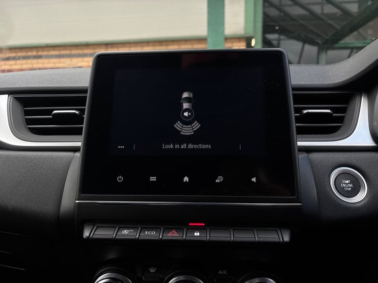 2021 Renault Captur 1.3 TCE 130 Iconic 5dr Hatchback Petrol Manual