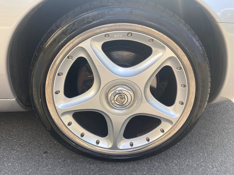2000 Jaguar XKR 4.0 Supercharged 2dr Auto Petrol