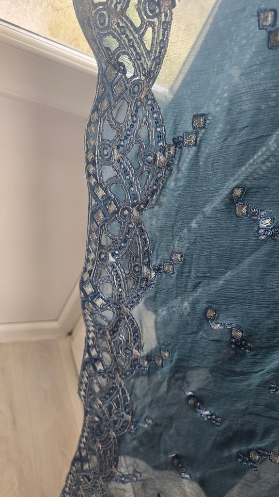 Embroidered Chiffon Zinc colour beautifull original designer dress 3 pieces,only wore 3 hours