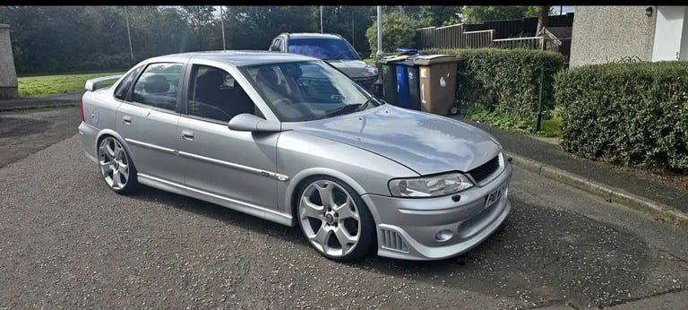 Vauxhall, VECTRA, Saloon, 2002, Manual, 2597 (cc), 4 doors