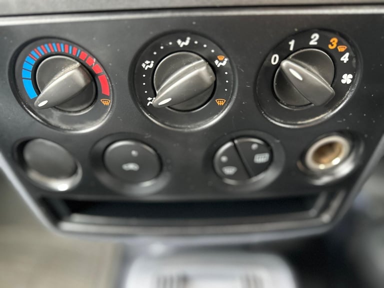 2007 Ford Transit Connect 1.8 TDCi T220 Crew Van L1 H1 4dr PANEL VAN Diesel Manual