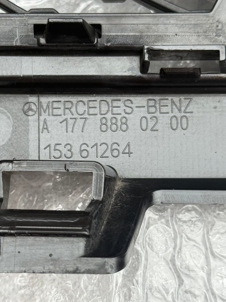 GENUINE FRONT GRILL FOR MERCEDES-BENZ C CLASS A177 A1778880200