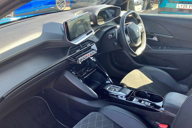  Peugeot 208 1.2 Puretech Gt Premium Hatchback 5dr Petrol Eat Euro 6 s/s 130 Ps