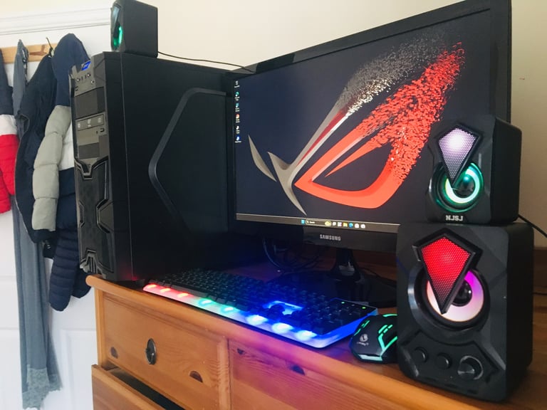 image for Gaming pc/128SSD/1TB hard/16GB ram/2GB GTX graphics card/Wi-Fi/25 inch monitor/keyboard mouse 