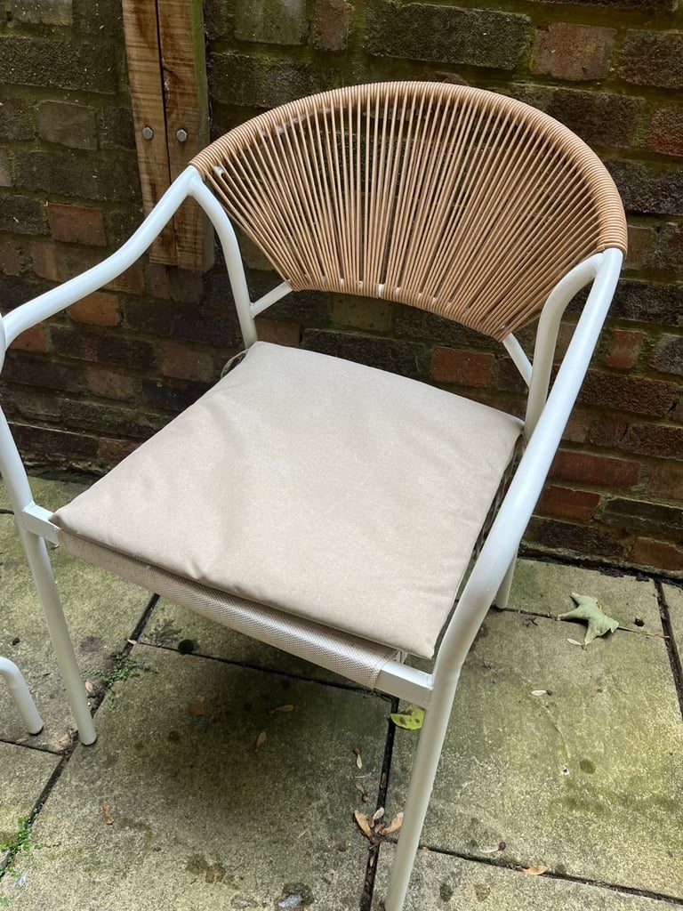 Garden Balcony Patio chairs and table 