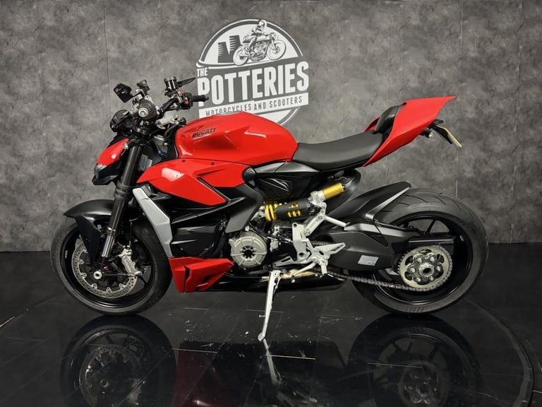 DUCATI STREETFIGHTER V2 2023