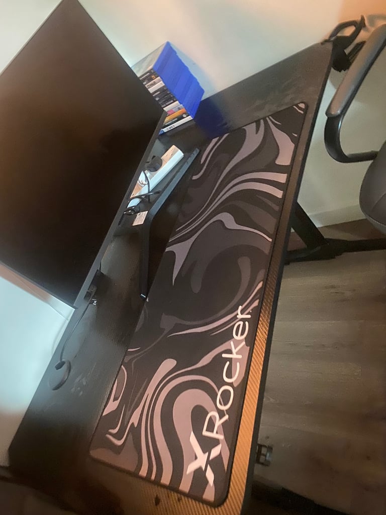 Samsung monitor - X rocker gaming station desk -  grey gaming chair 