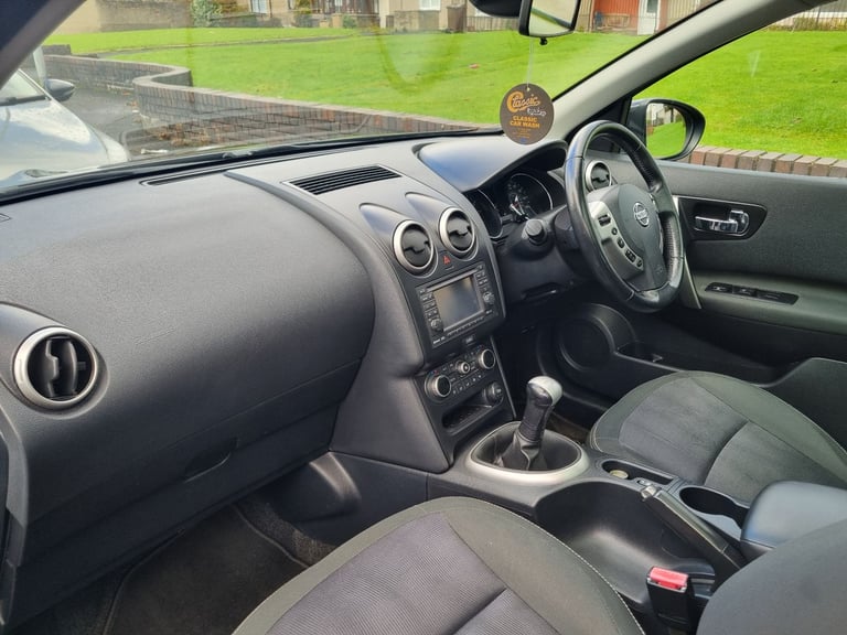 Nissan, QASHQAI, Hatchback, 2013, Manual, 1598 (cc), 5 doors