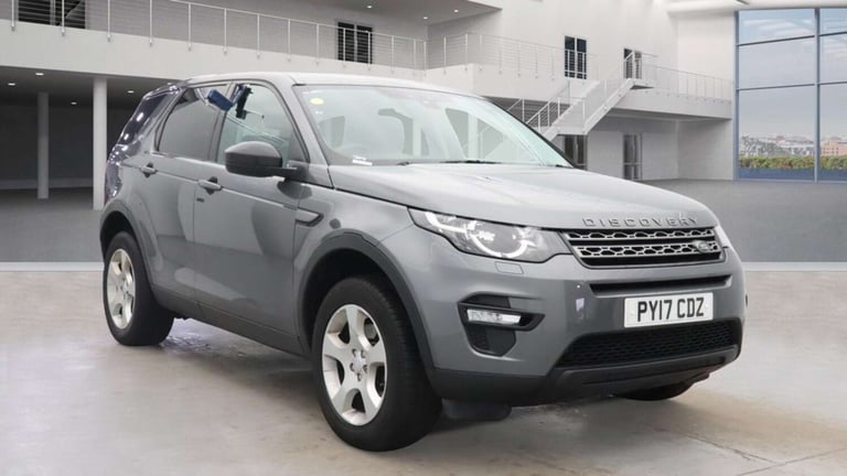 image for 2017 Land Rover Discovery Sport 2.0 TD4 Pure 5dr [5 seat] ESTATE DIESEL Manual