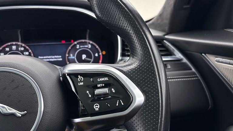 2021 Jaguar F-Pace 2.0 D200 MHEV R-Dynamic HSE SUV 5dr Diesel Auto AWD Euro 6 (s/s) (204 ps) SUV ...