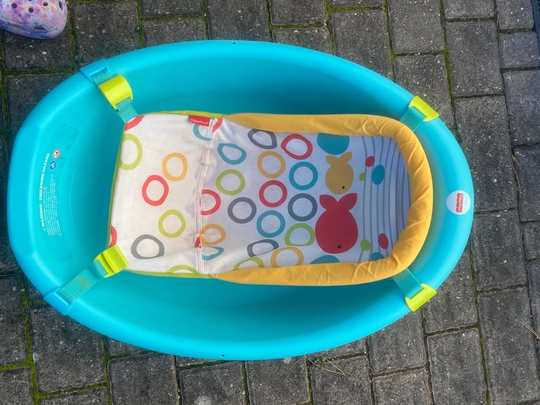 Fisher Price baby bath with support sling, bumbo chair &  portable high chair 