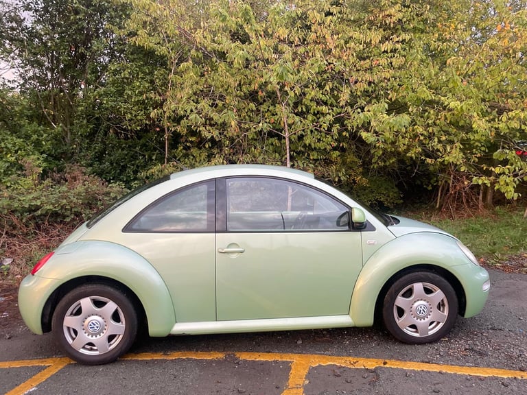 VW BEETLE 2.0 PETROL 2000 X REG 3 DOOR 1 OWNER GENUINE 70223 MOT MARCH 14TH 2026 SERVICE HISTORY