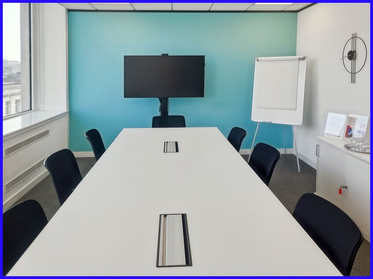 Liverpool - L2 1TS, 10 Desk serviced office to rent at Merchants Court