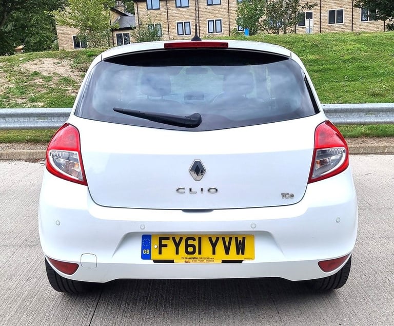 Cheap Renault Clio 1.2 Low Insurance 3Dr Full Service History Low Tax (GOLF A3 POLO FABIA CORSA)