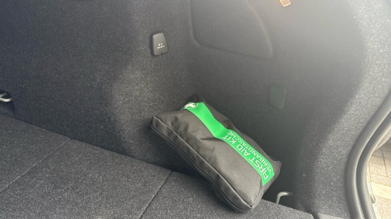 2025 Volvo XC40 Plus, B4 Mild hybrid, Petrol, Dark Estate Petrol Automatic